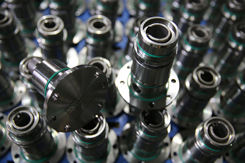 液壓旋轉(zhuǎn)接頭扳手的簡要工作原理